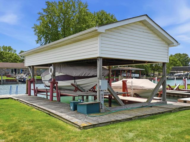 7589 Colony Drive, Clay Twp, MI 48001