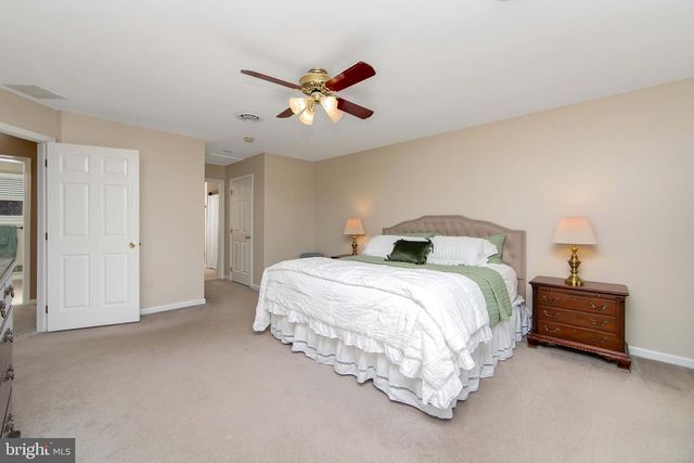 101 HANDLER DR, Burlington Township, NJ 08016