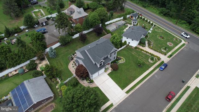 101 HANDLER DR, Burlington Township, NJ 08016