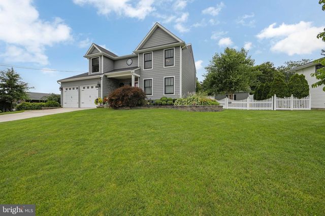 101 HANDLER DR, Burlington Township, NJ 08016