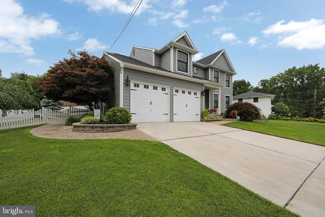 101 HANDLER DR, Burlington Township, NJ 08016