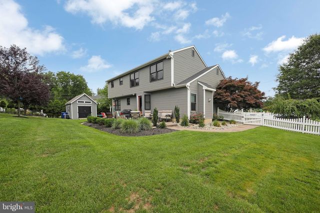 101 HANDLER DR, Burlington Township, NJ 08016