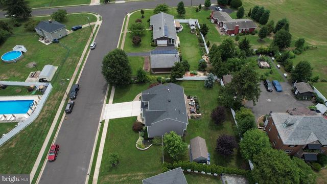 101 HANDLER DR, Burlington Township, NJ 08016