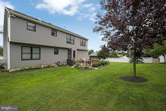 101 HANDLER DR, Burlington Township, NJ 08016