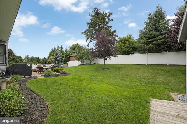 101 HANDLER DR, Burlington Township, NJ 08016