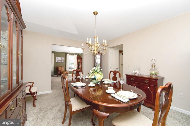 101 HANDLER DR, Burlington Township, NJ 08016