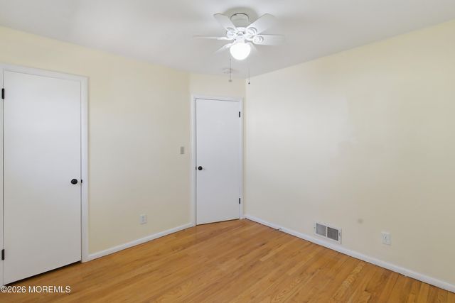 5 Lone Oak Road, Middletown, NJ 07748