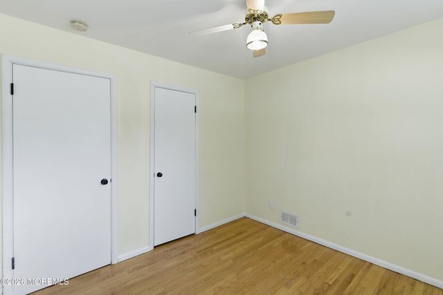 5 Lone Oak Road, Middletown, NJ 07748