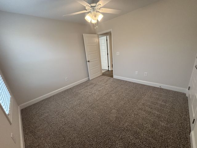 176 Leitrim Dr, Clarksville, TN 37042