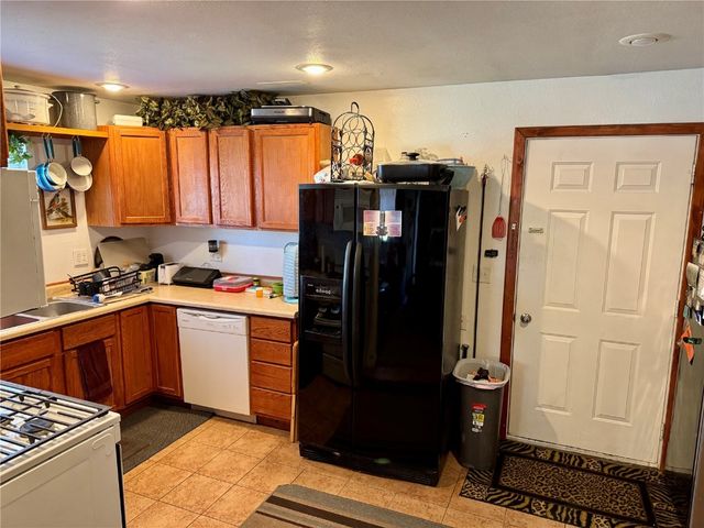 3704 Richmond Road NE, Cedar Rapids, IA 52402