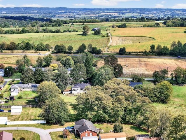 6575 KY-2141, Hustonville, KY 40437