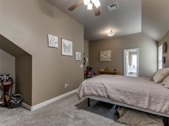 324 E Charlotte Terrace, Mustang, OK 73064