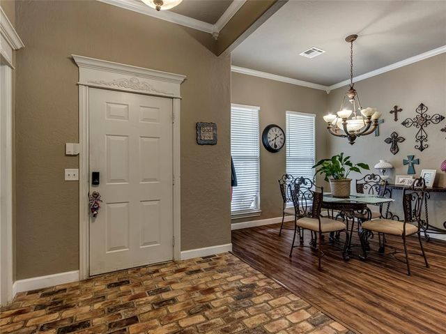 324 E Charlotte Terrace, Mustang, OK 73064