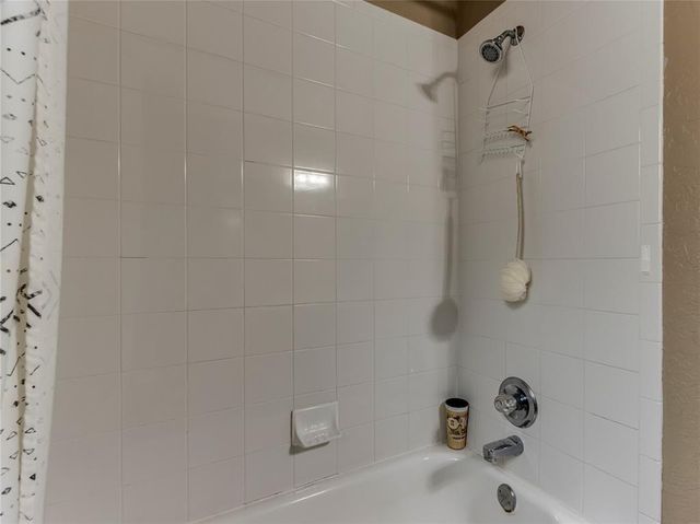 324 E Charlotte Terrace, Mustang, OK 73064
