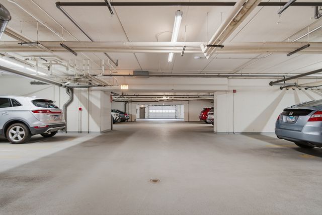 10 S Wille Street 209, Mount Prospect, IL 60056