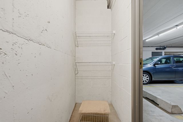 10 S Wille Street 209, Mount Prospect, IL 60056