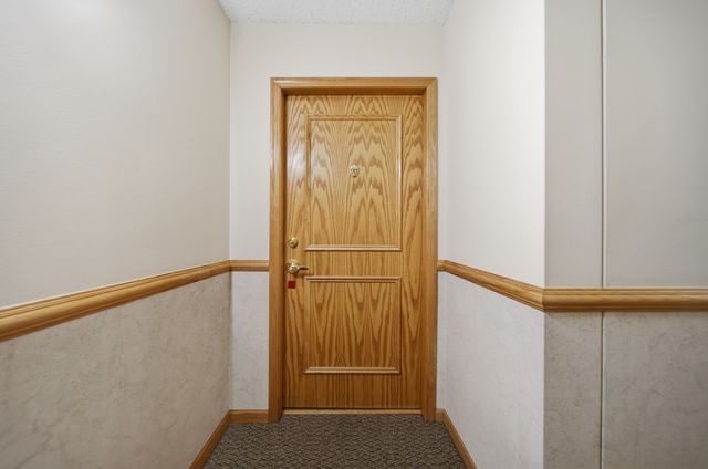 10 S Wille Street 209, Mount Prospect, IL 60056