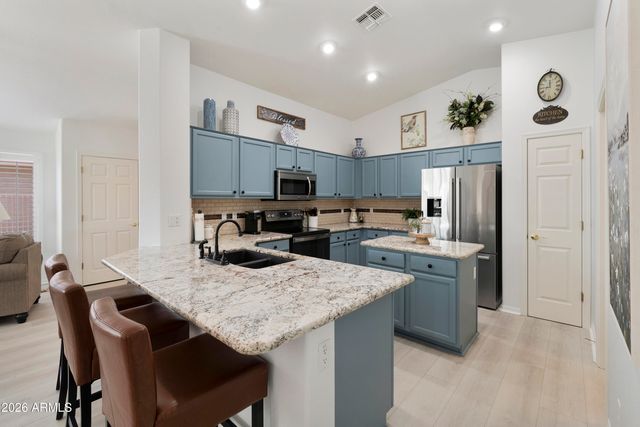 5113 S ALMOND Court, Gilbert, AZ 85298