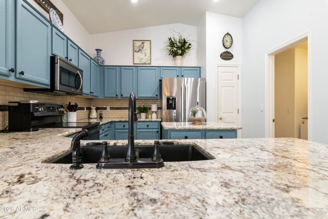 5113 S ALMOND Court, Gilbert, AZ 85298