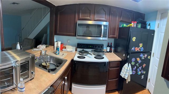 3326 New South Province BLVD # 3, Fort Myers, FL 33907