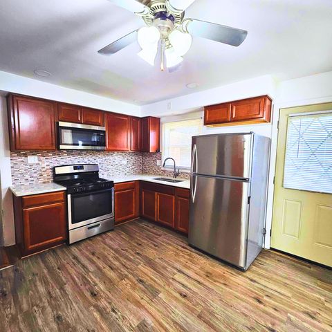 525 N Park Drive, Glenwood, IL 60425