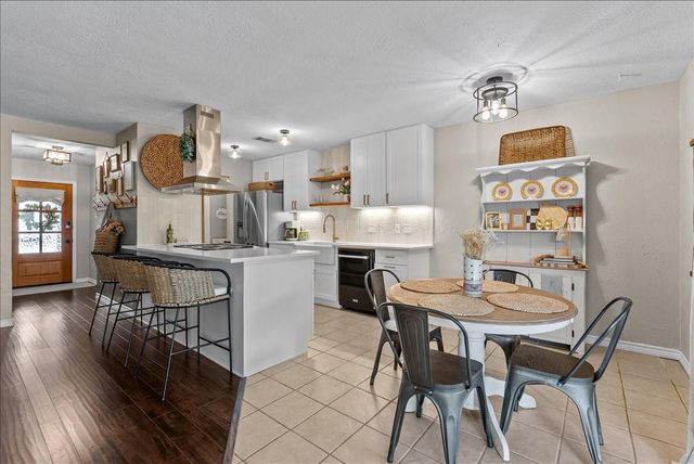 5413 Rock Springs Drive, La Porte, TX 77571