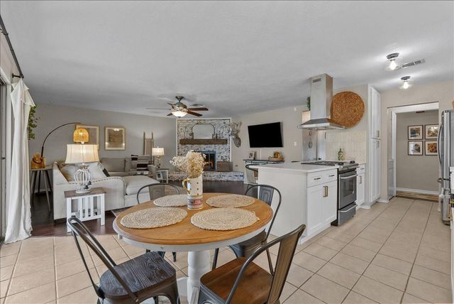 5413 Rock Springs Drive, La Porte, TX 77571