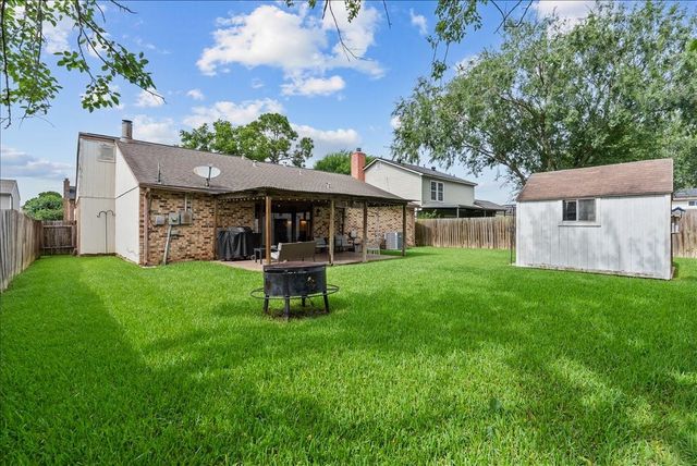 5413 Rock Springs Drive, La Porte, TX 77571
