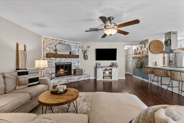 5413 Rock Springs Drive, La Porte, TX 77571