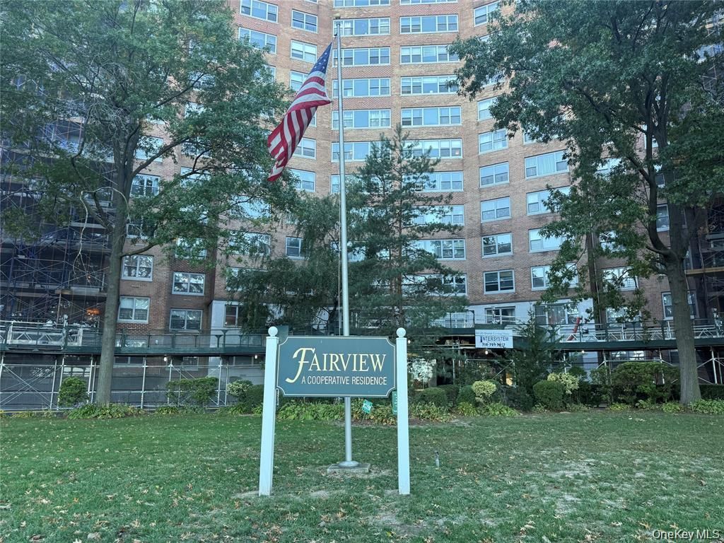 61-20 Grand Central Parkway C 1205, Forest Hills, NY 11375