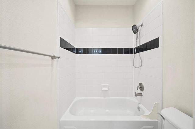 6111 Windwater Pointe, Houston, TX 77036
