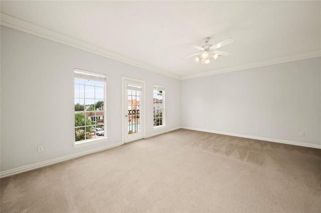 6111 Windwater Pointe, Houston, TX 77036