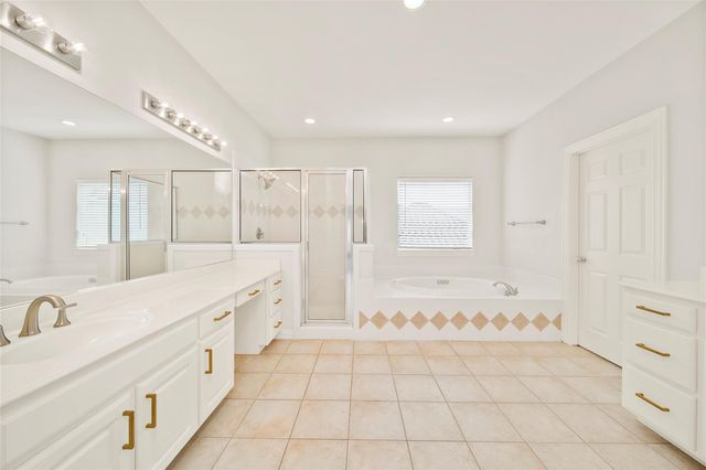 6111 Windwater Pointe, Houston, TX 77036