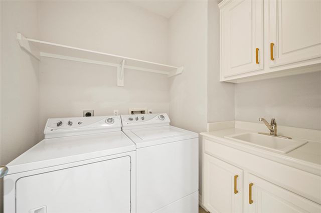 6111 Windwater Pointe, Houston, TX 77036