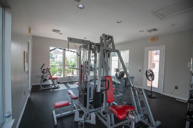 6111 Windwater Pointe, Houston, TX 77036