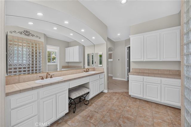 21100 Paseo Montana, Murrieta, CA 92562