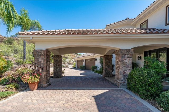 21100 Paseo Montana, Murrieta, CA 92562