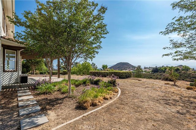 21100 Paseo Montana, Murrieta, CA 92562
