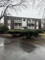 50 Francis 34, Holbrook, MA 02343