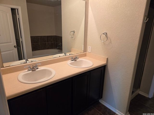 11727 Indian Camp, San Antonio, TX 78245