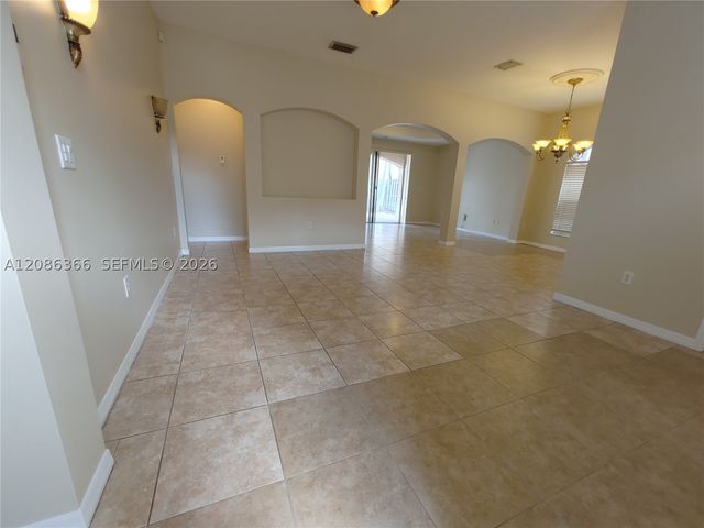 15243 SW 28 TE, Miami, FL 33185