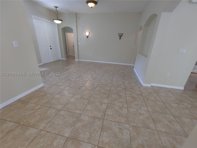 15243 SW 28 TE, Miami, FL 33185