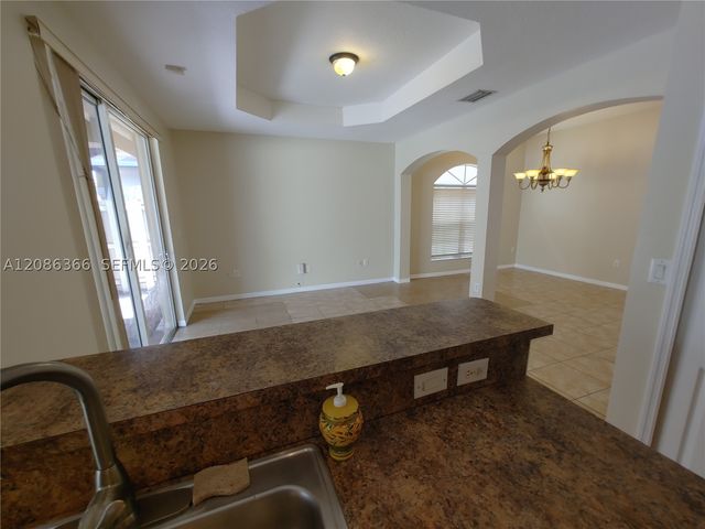15243 SW 28 TE, Miami, FL 33185