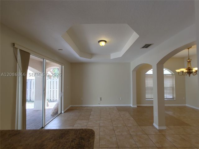 15243 SW 28 TE, Miami, FL 33185