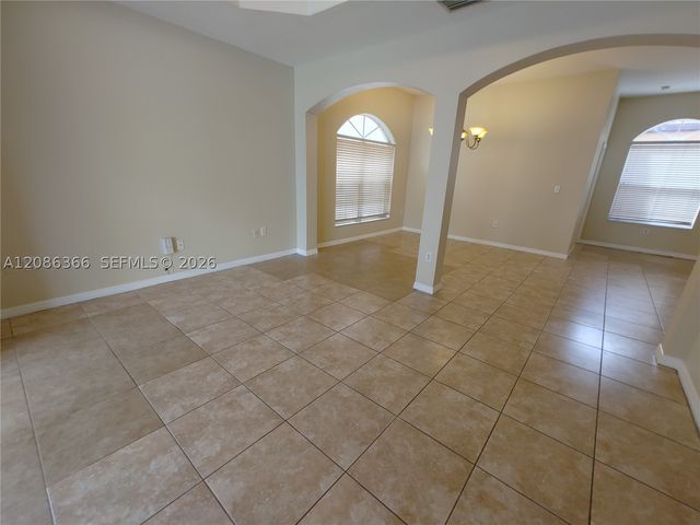 15243 SW 28 TE, Miami, FL 33185