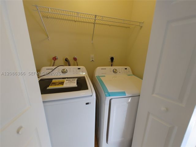 15243 SW 28 TE, Miami, FL 33185