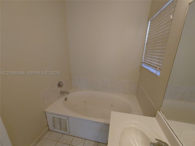 15243 SW 28 TE, Miami, FL 33185
