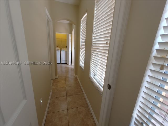 15243 SW 28 TE, Miami, FL 33185