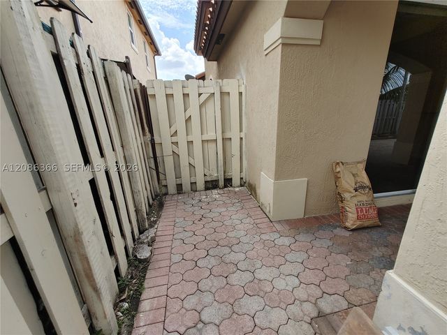 15243 SW 28 TE, Miami, FL 33185