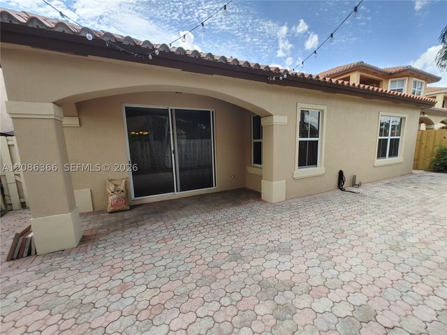 15243 SW 28 TE, Miami, FL 33185